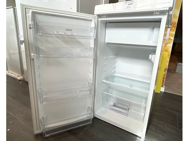 Koelkast met vriesvak zanussi - afbeelding 1 van  7
