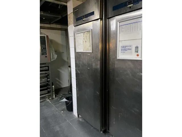 Koelkast metos model a700r tn - afbeelding 2 van  9