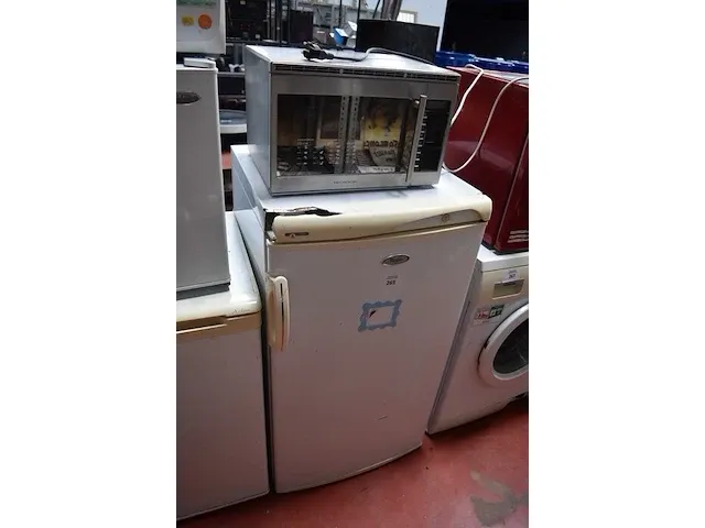 Koelkast whirlpool , oven tecnolux - afbeelding 1 van  10
