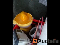 Koelkastplateau, schuimblokje, accessoires (serviesgoed, ..) - afbeelding 8 van  13