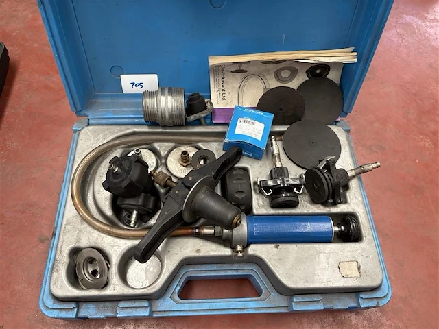 Koelsysteem tester - afbeelding 1 van  4