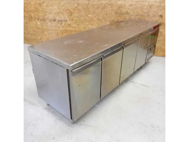 Koeltafel met 4 deuren - afbeelding 1 van  1