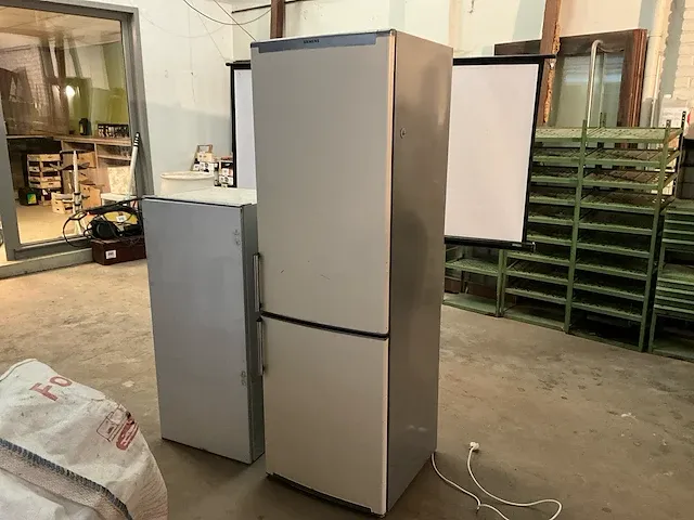 Koel/vries combinatie siemens type kg36vx47/07 - afbeelding 1 van  8