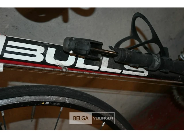 Koersfiets bulls - afbeelding 3 van  4