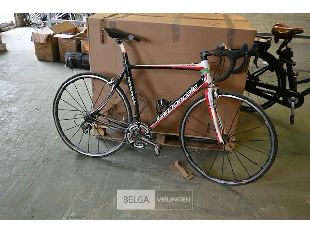 Koersfiets cannondale - afbeelding 1 van  4