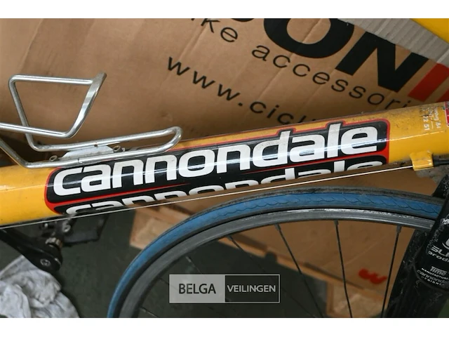 Koersfiets cannondale - afbeelding 3 van  4