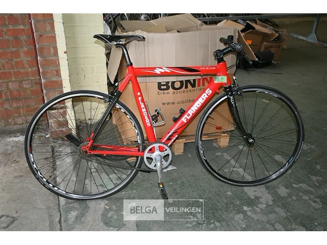 Koersfiets flanders - afbeelding 1 van  4