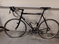 Koersfiets scato + toebehoren - afbeelding 1 van  15