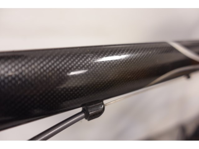 Koersfiets scato + toebehoren - afbeelding 9 van  15