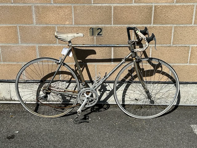 Koersfiets - afbeelding 1 van  13