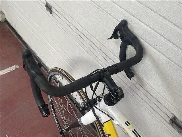Koersfiets - afbeelding 4 van  6