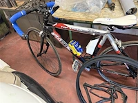 Koersfiets - afbeelding 1 van  8