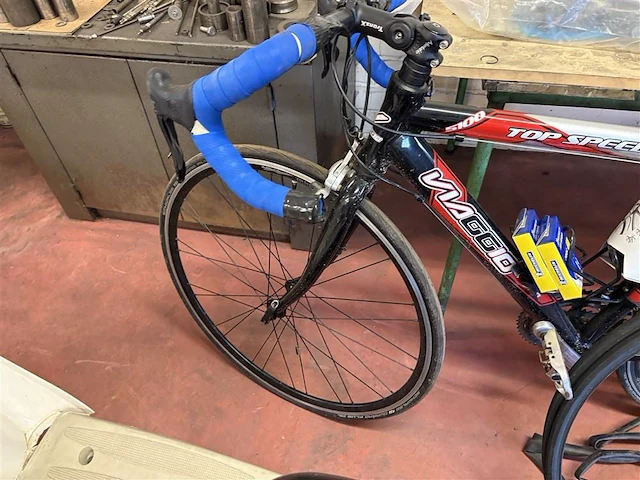 Koersfiets - afbeelding 3 van  8