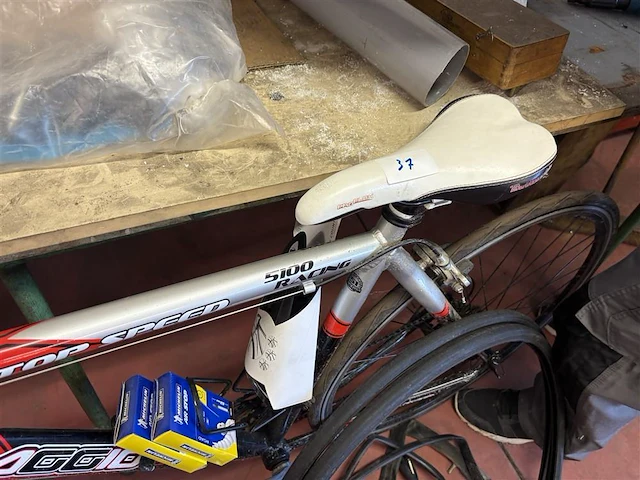 Koersfiets - afbeelding 7 van  8
