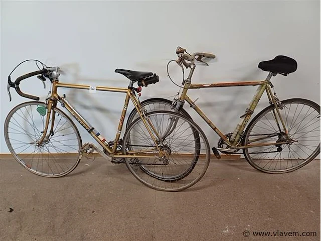 Koersfietsen - afbeelding 1 van  5