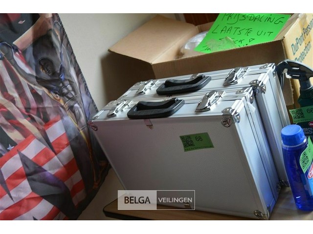 Koffer met carwash benodigdheden - afbeelding 1 van  3