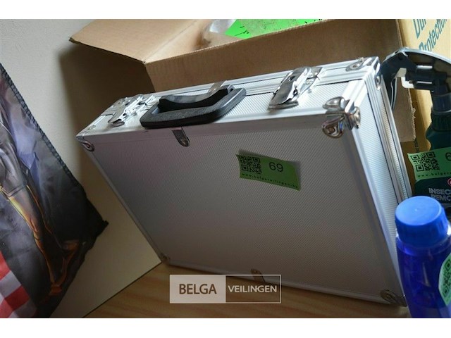 Koffer met carwash benodigdheden - afbeelding 1 van  4