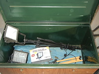 Koffer met hallogeenverlichting - afbeelding 1 van  2