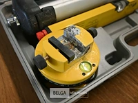 Koffer met laserapparatuur - afbeelding 2 van  5