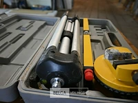 Koffer met laserapparatuur - afbeelding 3 van  5