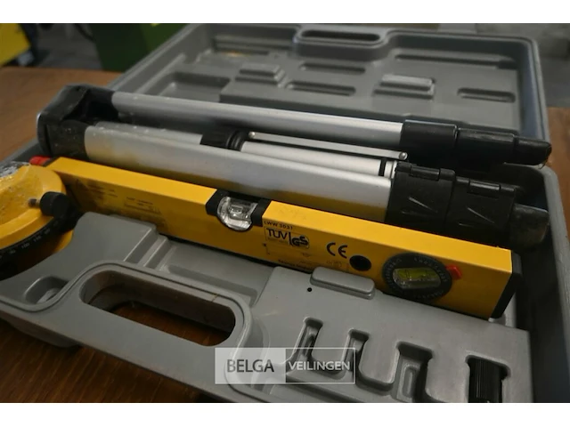 Koffer met laserapparatuur - afbeelding 4 van  5