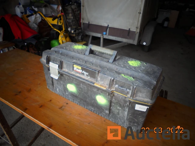 Kofferbak met gereedschap - afbeelding 2 van  4