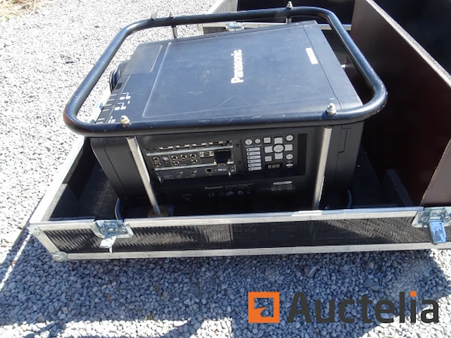 Kofferbak op wielen met full hd 10.000 overheadprojector - afbeelding 5 van  19