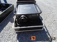 Kofferbak op wielen met full hd 10.000 overheadprojector - afbeelding 12 van  19