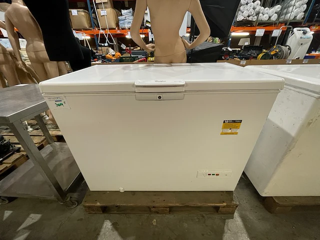 Kofferdiepvries whirlpool - afbeelding 1 van  6