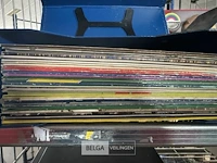 Koffertje met allerlei vinylplaten - afbeelding 3 van  4
