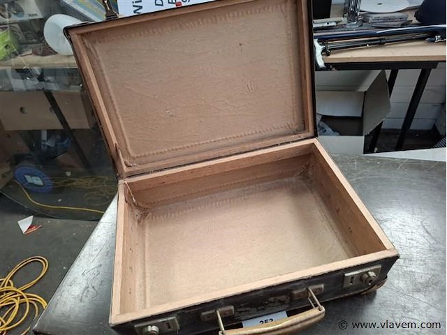 Koffertje - afbeelding 2 van  2
