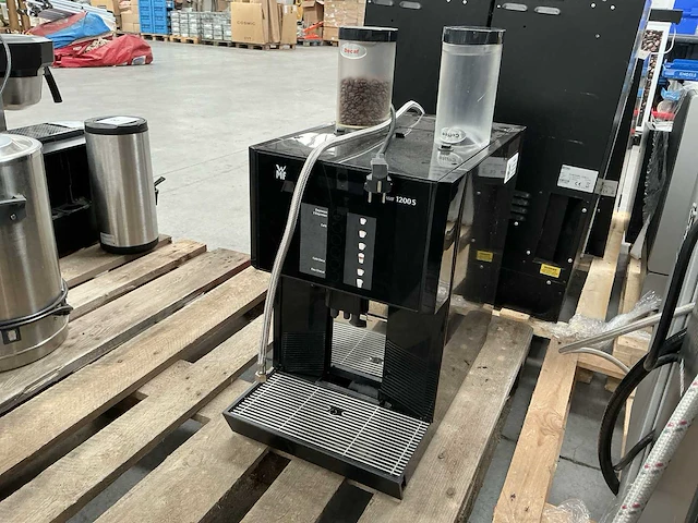 Koffie- & espressomachine wmf - afbeelding 1 van  12