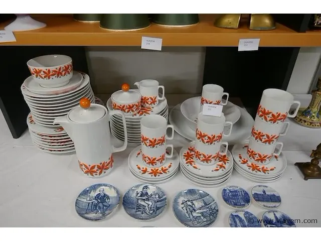 Koffie en eetservies - afbeelding 1 van  1