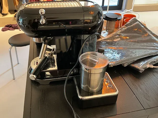 Koffie-/espressotoestel en smeg ecf01bleu - afbeelding 3 van  6