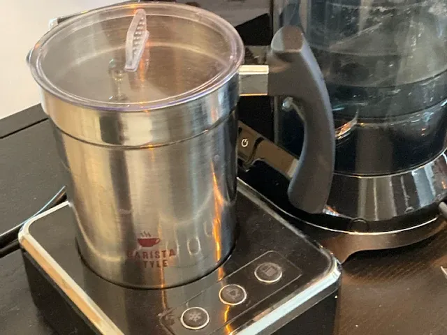Koffie-/espressotoestel en smeg ecf01bleu - afbeelding 4 van  6