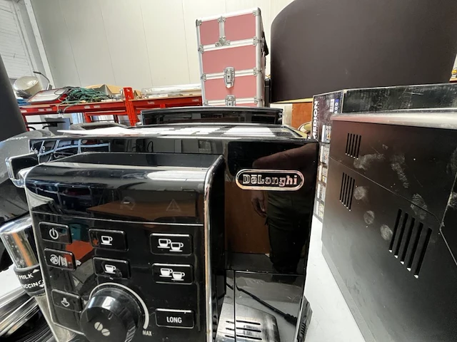 Koffieapparaat delonghi magnifica pronto cappuccino - afbeelding 2 van  3