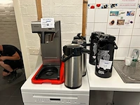 Koffiemachine bravilor + 5 koffiekannen - afbeelding 1 van  4