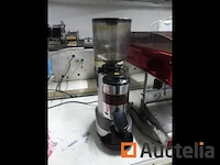 Koffiemachine met astoria molen model onbekend - afbeelding 3 van  12