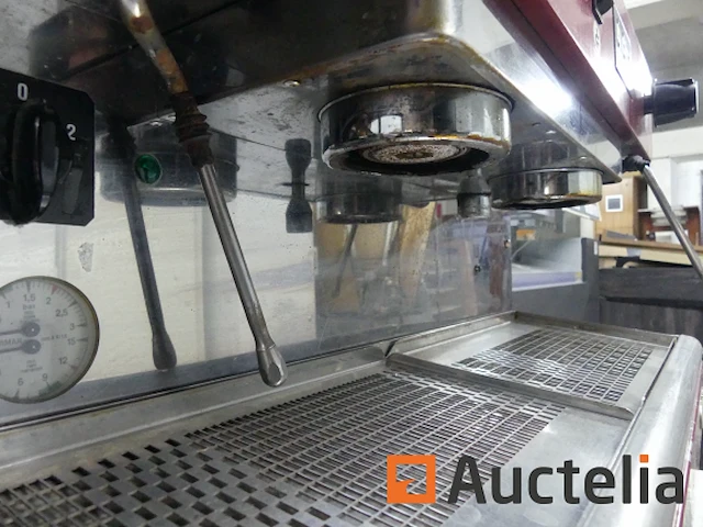 Koffiemachine met astoria molen model onbekend - afbeelding 9 van  12