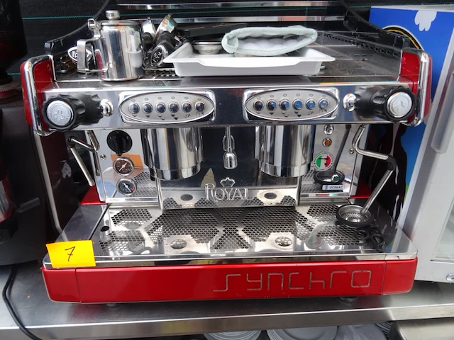 Koffiemachine royal + koffiemaler carimali - afbeelding 2 van  4