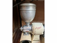 Koffiemolen/kaasrasp combi-machine recsi - afbeelding 5 van  5