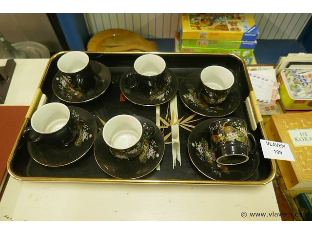 Koffieserviesje op plateau - afbeelding 1 van  1