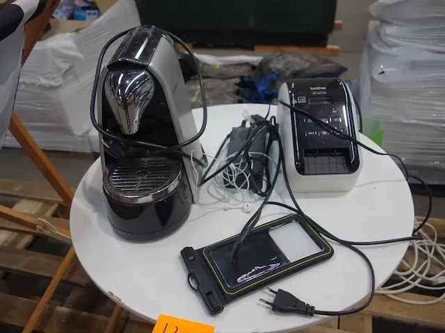 Koffiezetapparaat + ticketprinter - afbeelding 2 van  8