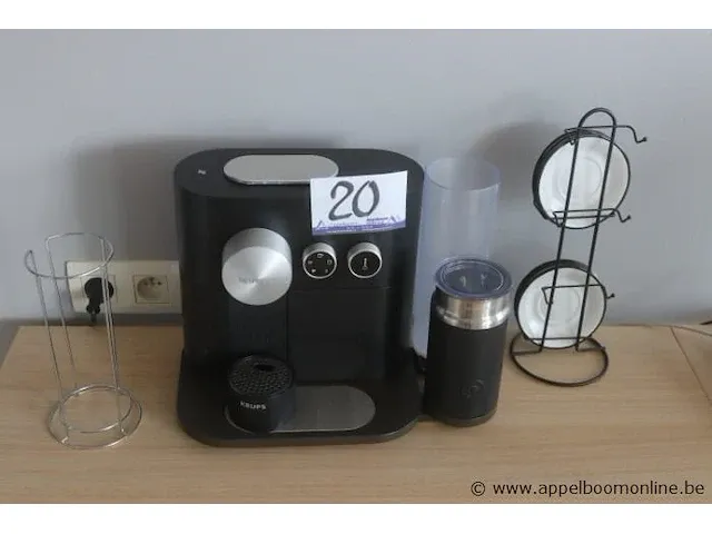 Koffiezetmachine krups plus melkopschuimer - afbeelding 1 van  2