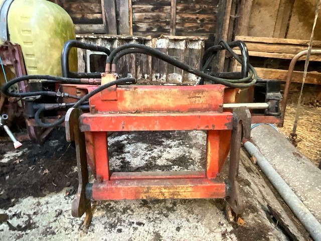 Kogelklem bevestiging mailleux - afbeelding 8 van  13