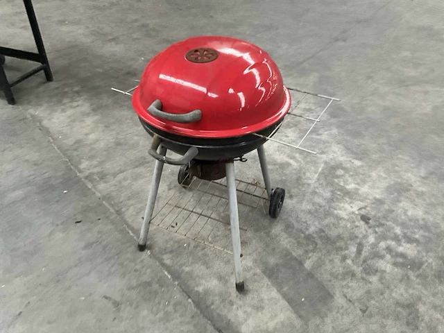 Kolenbarbecue nn met diameter plm. 60 cm. - afbeelding 2 van  7