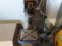Kolomboormachine contimac