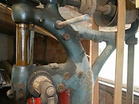 Kolomboormachine met riemaandrijving - afbeelding 7 van  8