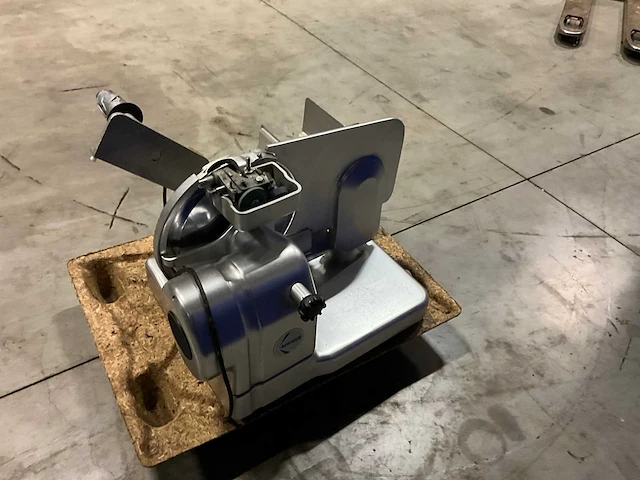 Kolossal tafelsnijmachine - afbeelding 6 van  10