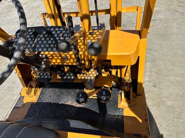 Komatsu - 1984 - fg15-12 - vorkheftruck - afbeelding 16 van  36